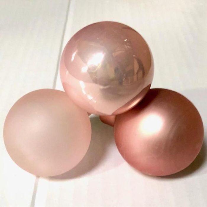 Julekugle på tråd lyserød