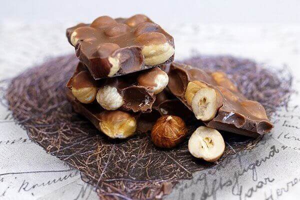 Chokolade med nødder