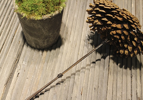 Kogletræ - bind koglerne med ståltråd